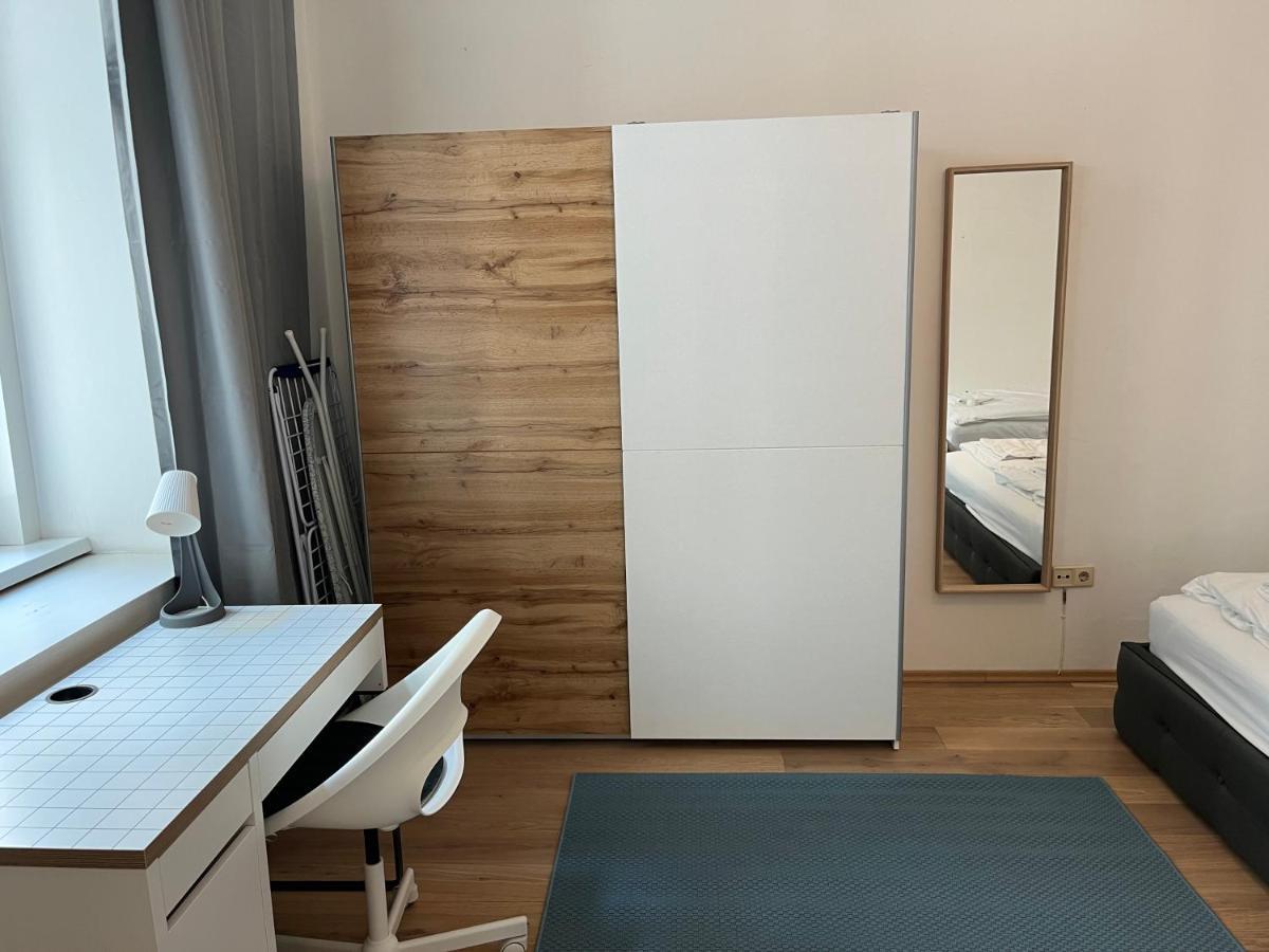 Stylish Apt Near Urania 1Br Apartment เวียนนา ภายนอก รูปภาพ