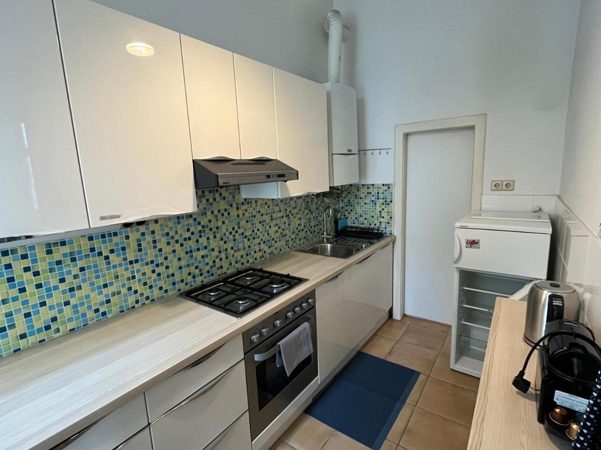 Stylish Apt Near Urania 1Br Apartment เวียนนา ภายนอก รูปภาพ